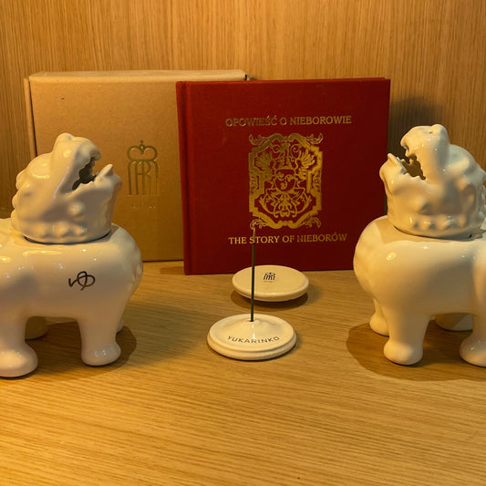 Kadzielnica pies – Majolika Nieborów x Yukarinko