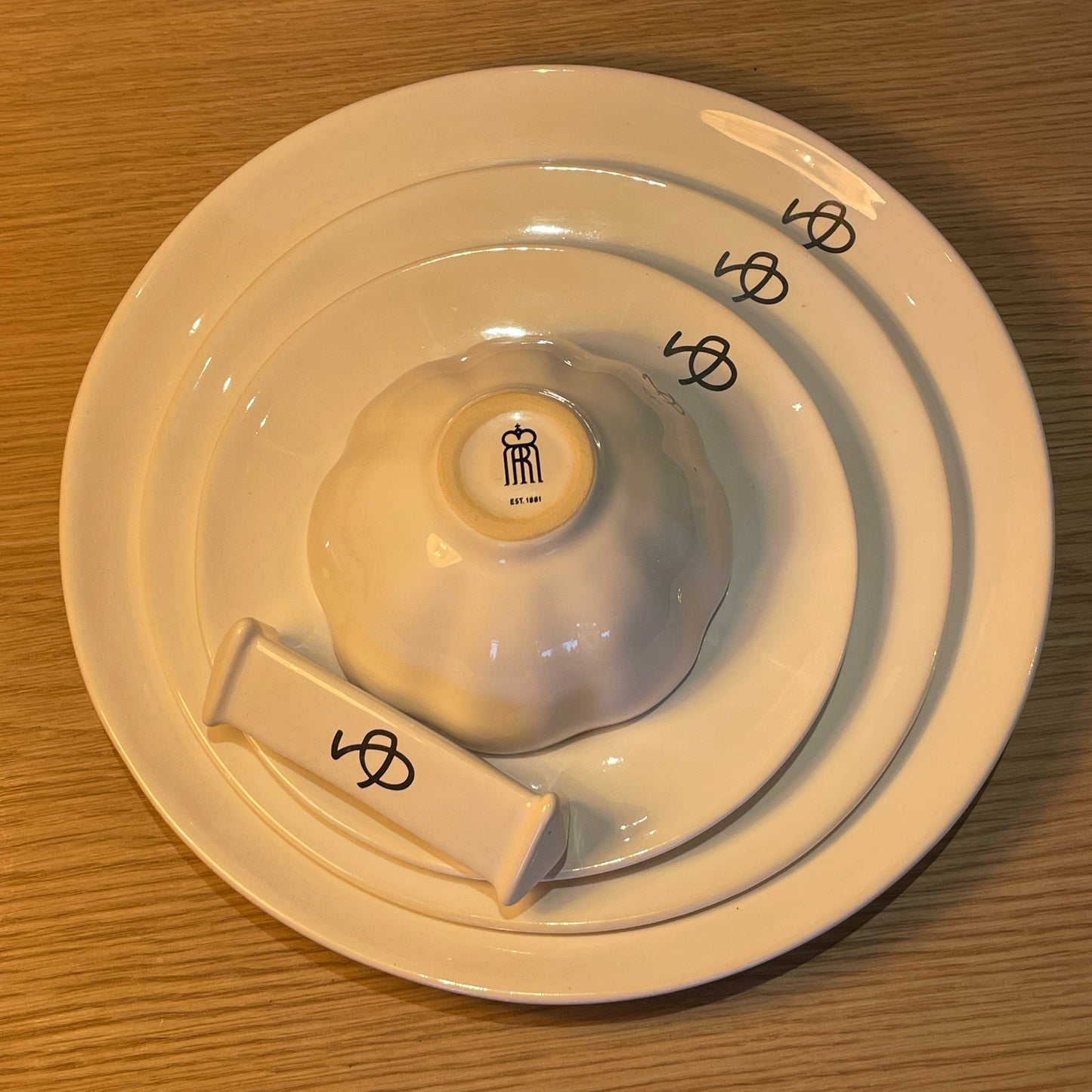 Duży Biały Talerz – Majolika Nieborów x Yukarinko